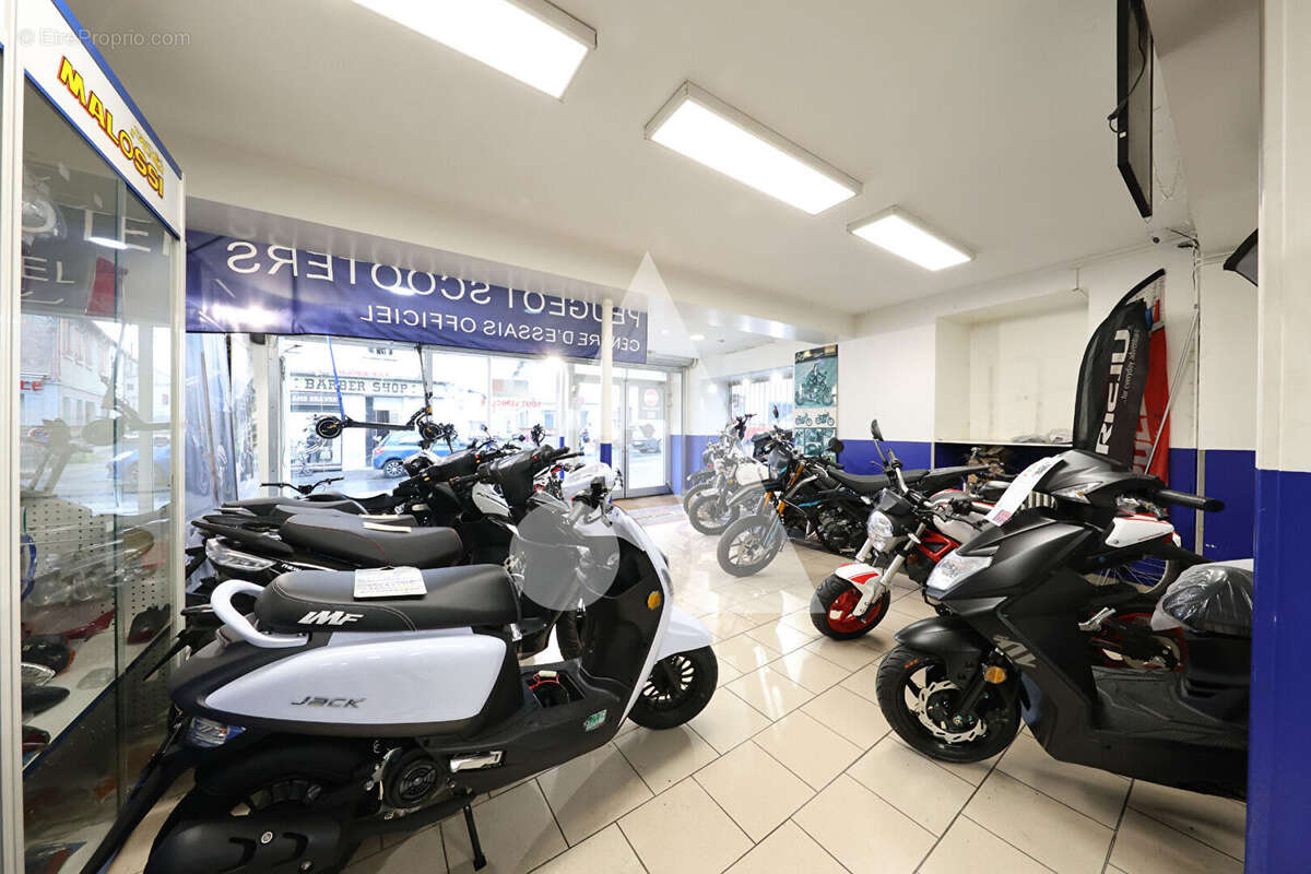 Commerce à CORBEIL-ESSONNES