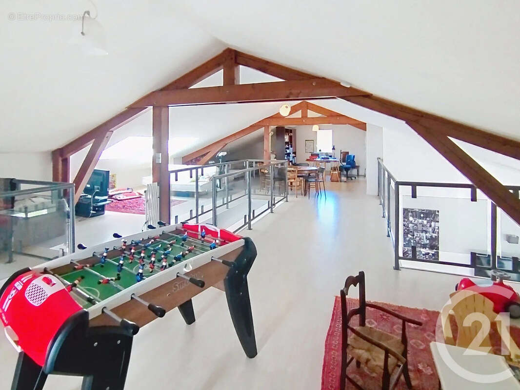 Maison 204 m² à Vienne  - photo 15