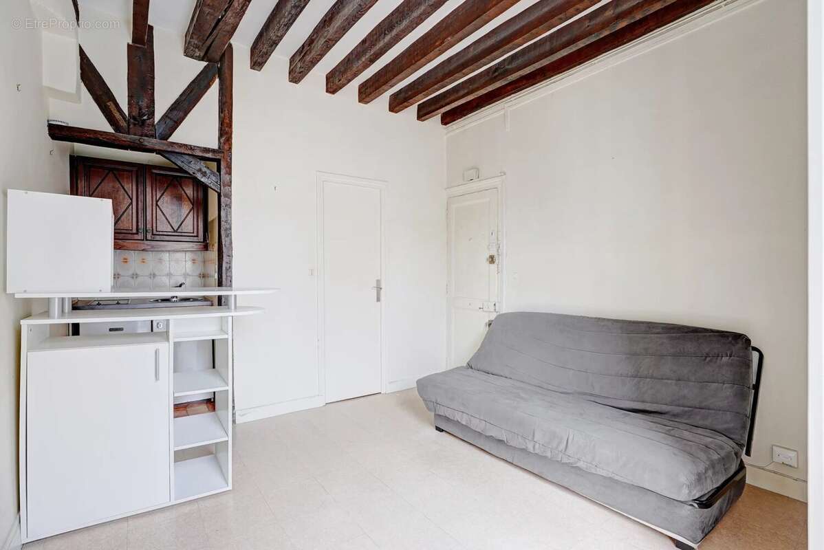 Appartement à PARIS-3E