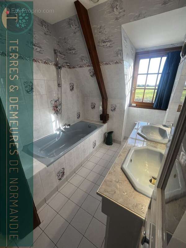 Maison à CORMEILLES