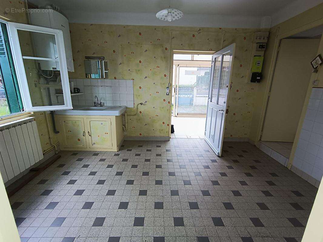 Maison à MAGNY-COURS