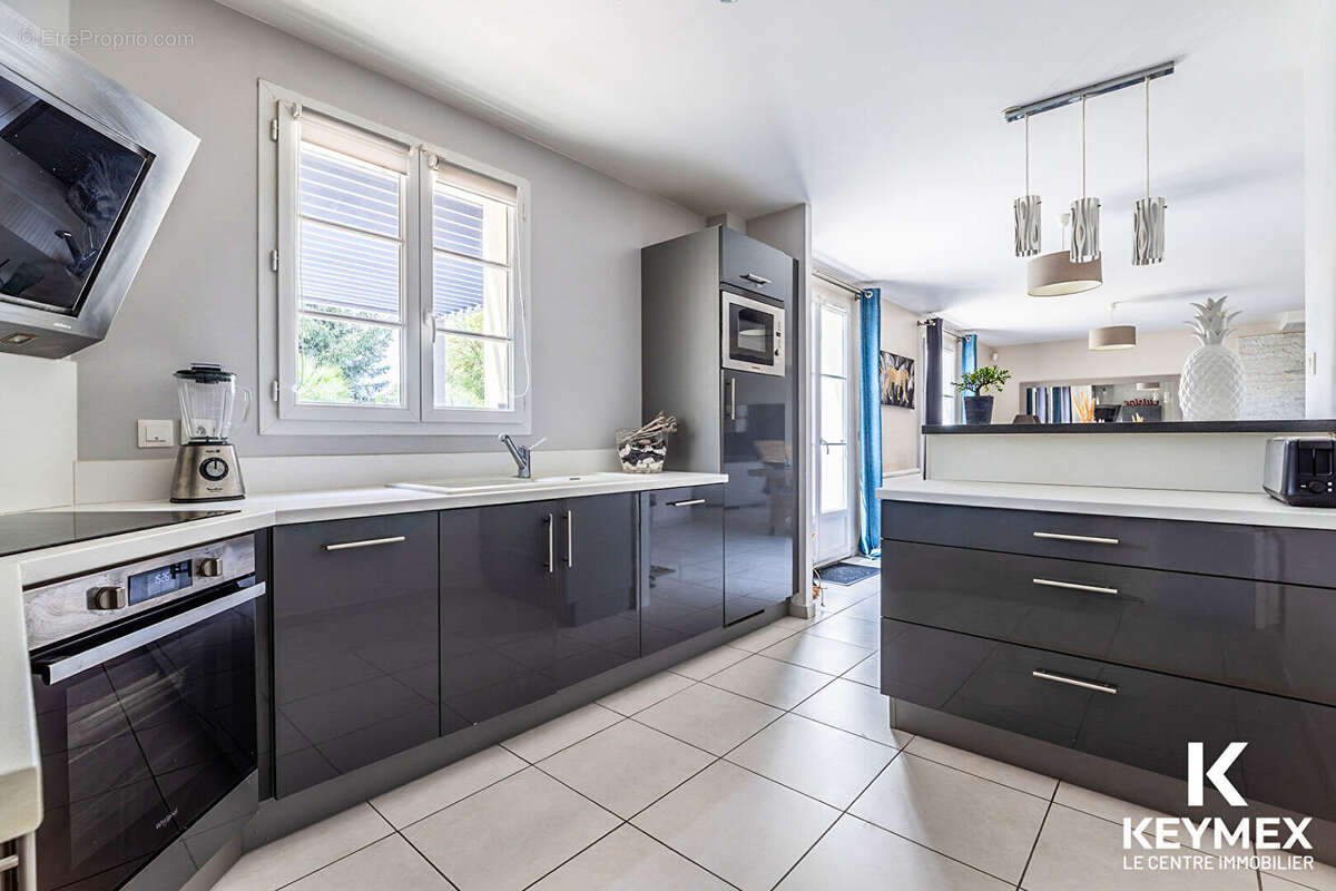 Maison d'exception Le Mesnil En Thelle 4 chambres - photo 4