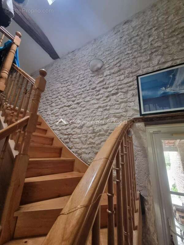 Maison à MESCHERS-SUR-GIRONDE