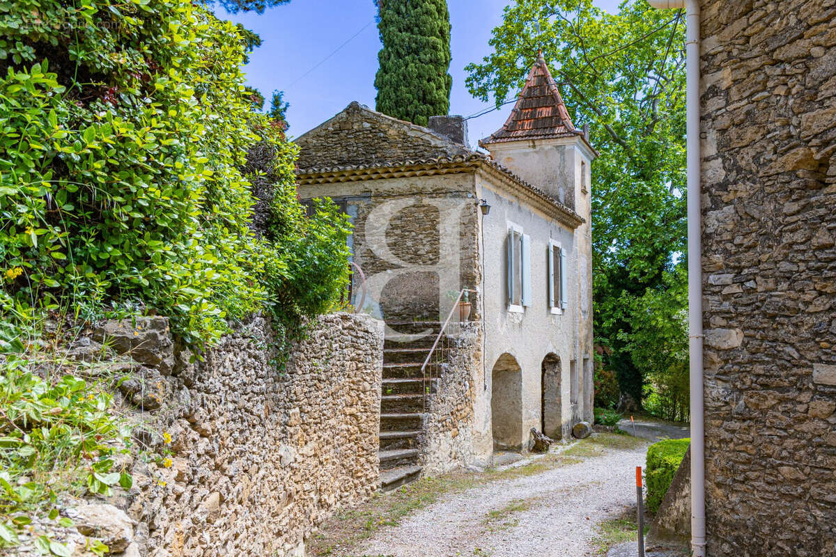 Maison à VAISON-LA-ROMAINE