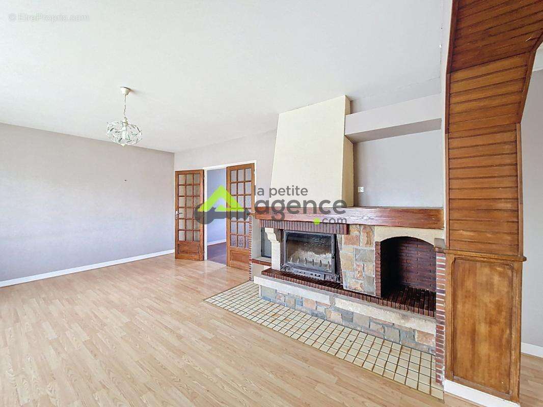 Maison à SAINT-FIEL