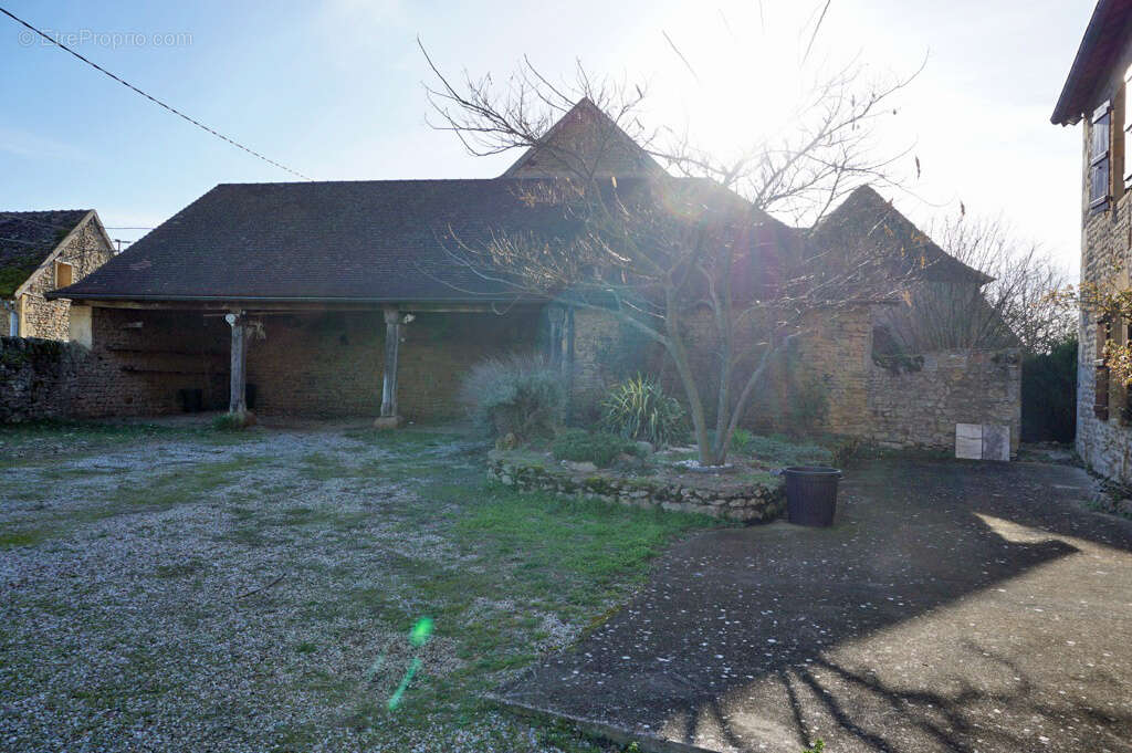 Maison à PARAY-LE-MONIAL