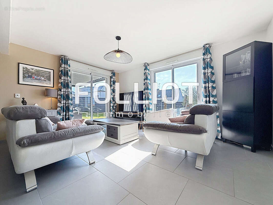 Maison à GOUVILLE-SUR-MER