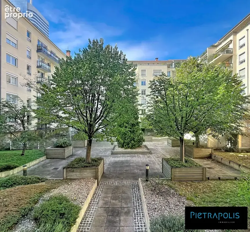 Appartement à LYON-6E