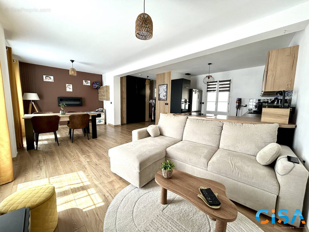 Maison à NEUILLY-EN-THELLE