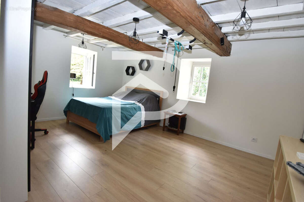 Maison à EUGENIE-LES-BAINS