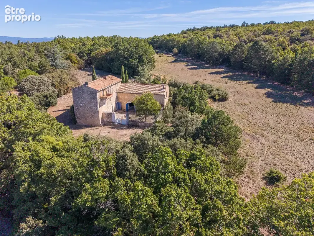 En exclusivité  Domaine d'exception à rénover  Gordes - photo 5