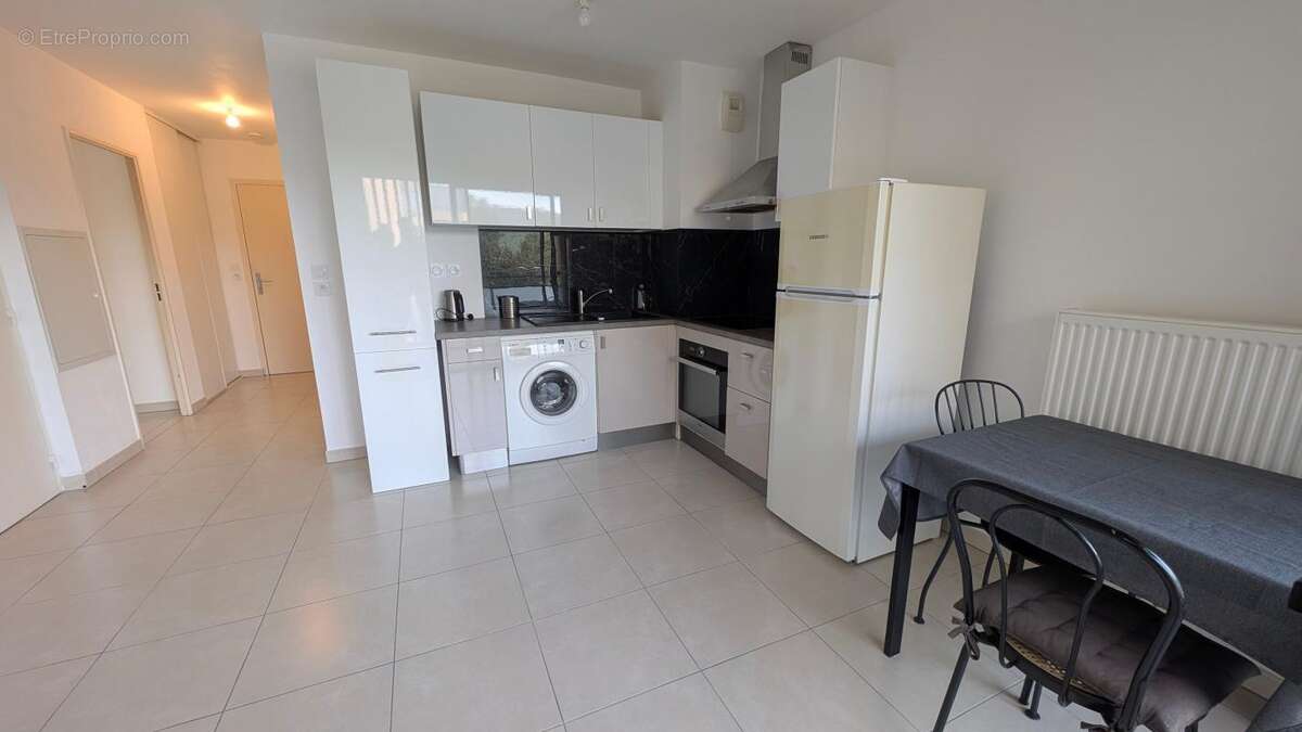 Appartement à SIX-FOURS-LES-PLAGES