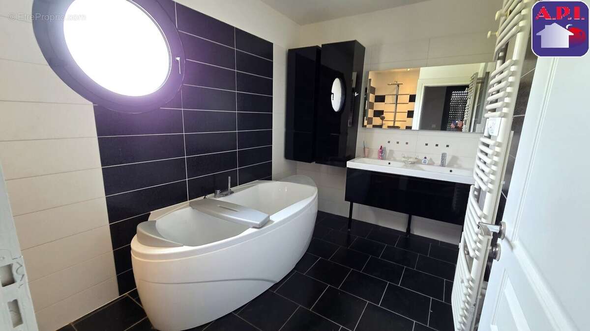 Maison 134 m² à Saverdun  - photo 5
