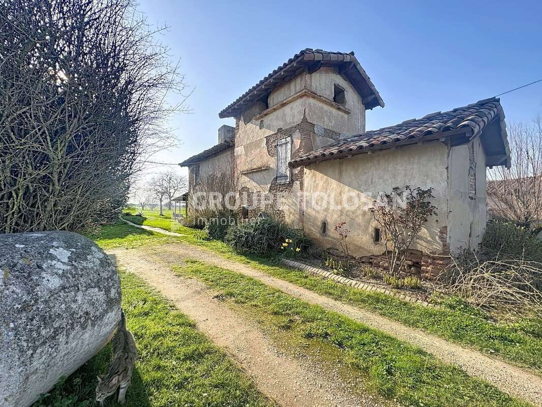 Maison à SAINT-SULPICE