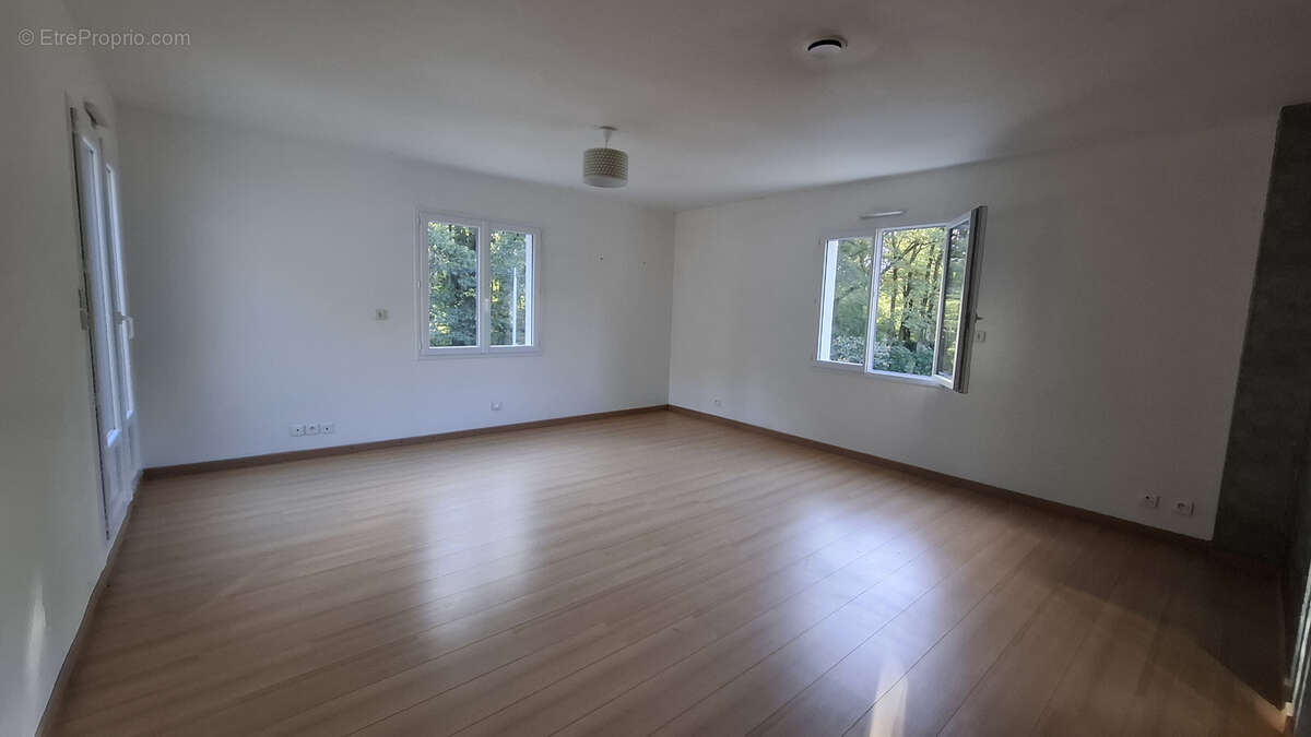 Maison à LA CHEVROLIERE