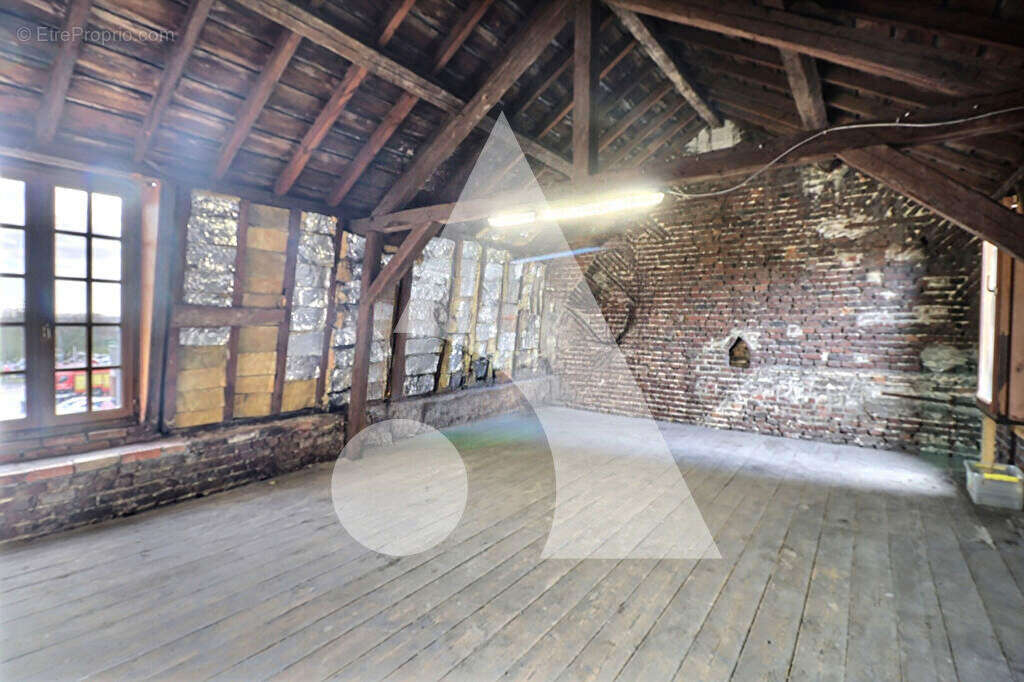 Commerce à SAINT-AMAND-LES-EAUX