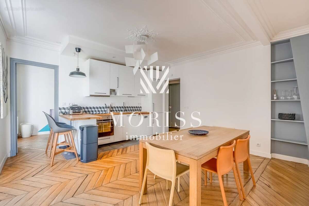 Appartement à PARIS-17E