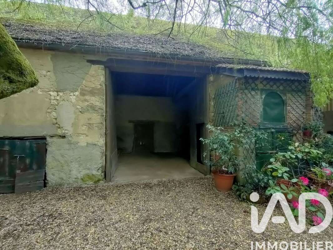 Maison 87 m² à Courgenay  - photo 6