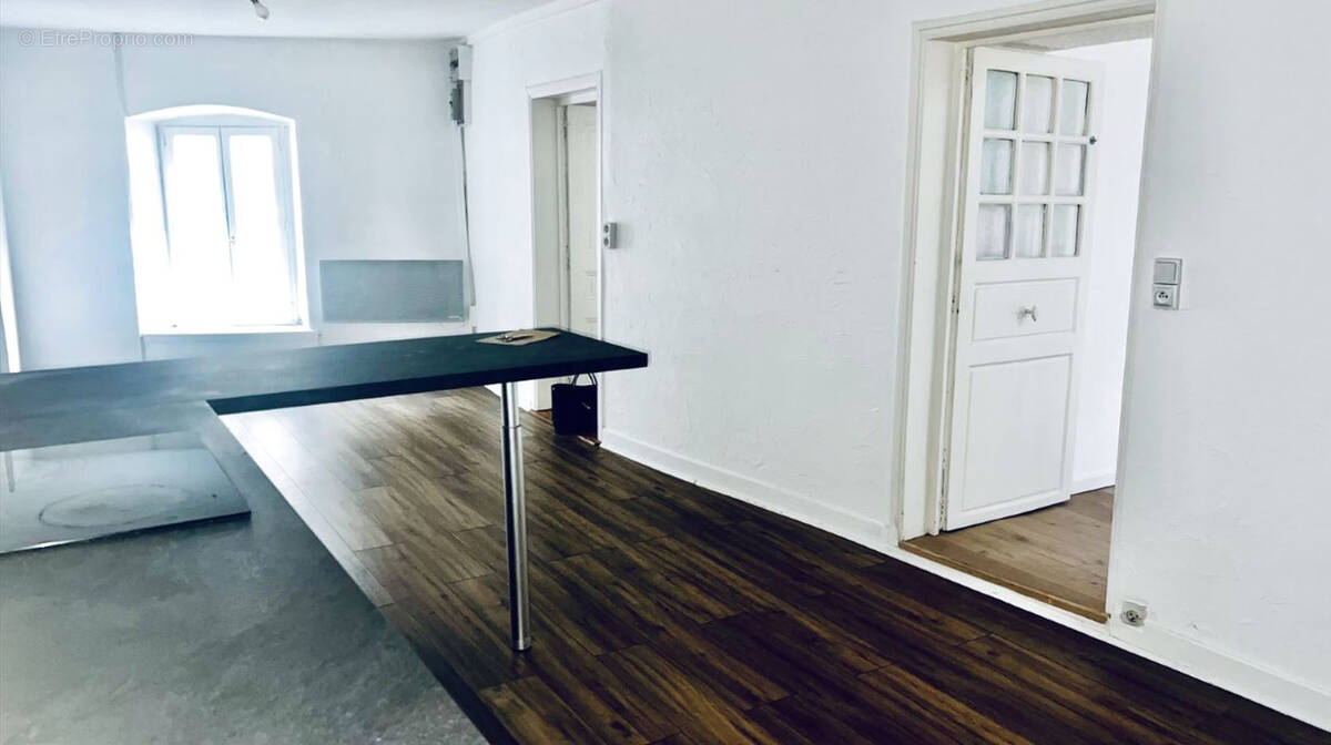 Appartement à ANSE