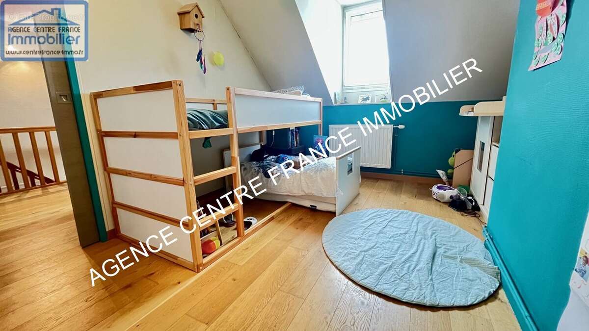 Bourges-Centre. Appartement de 3/4 pièces en duplex - photo 5