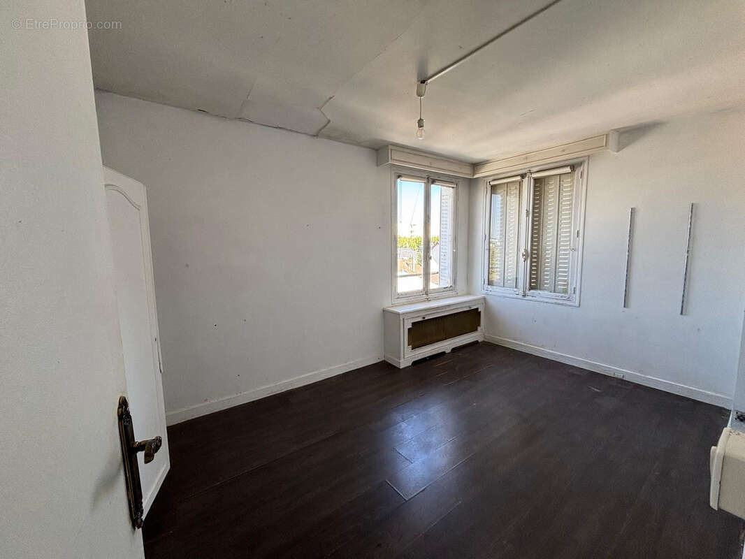 Appartement à SAINT-MAUR-DES-FOSSES