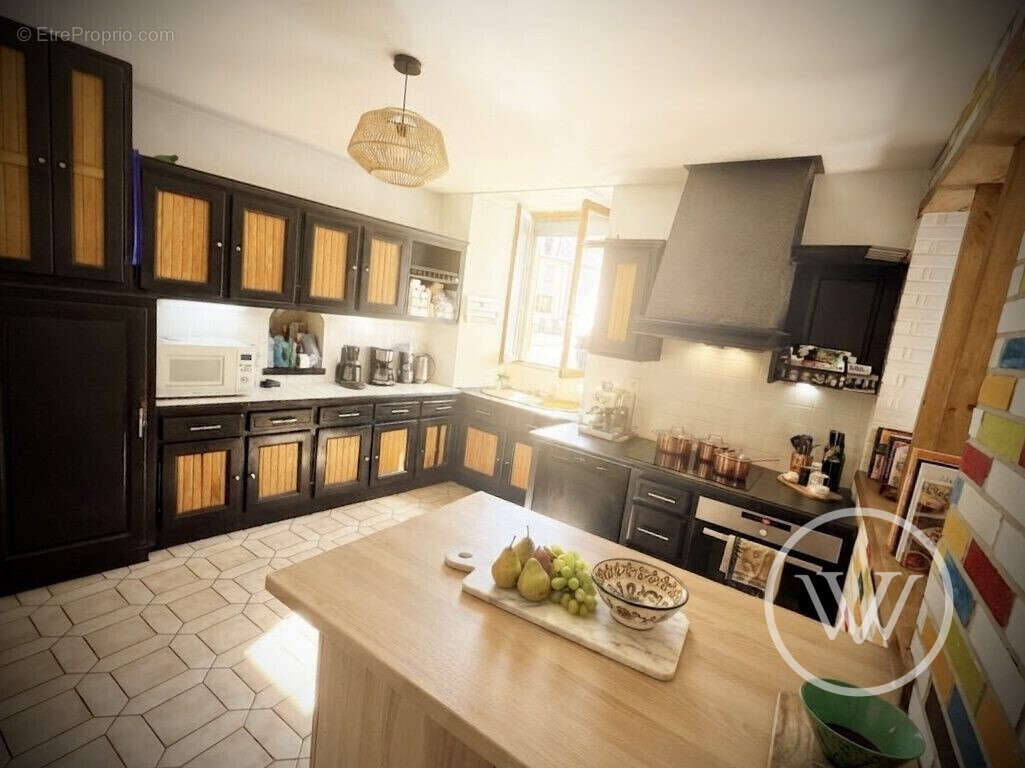 Maison 137 m² à Saint-Christophe-Du-Jambet  - photo 7