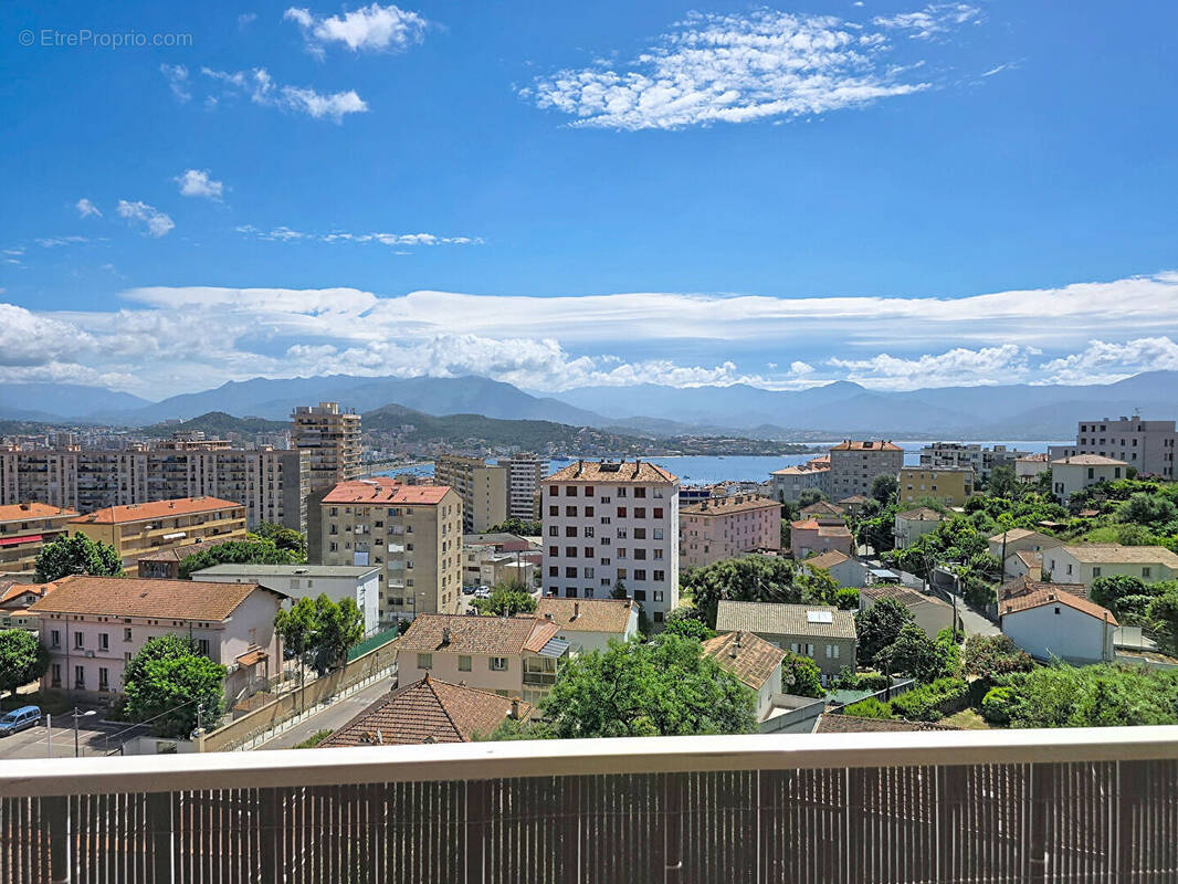 Appartement à AJACCIO