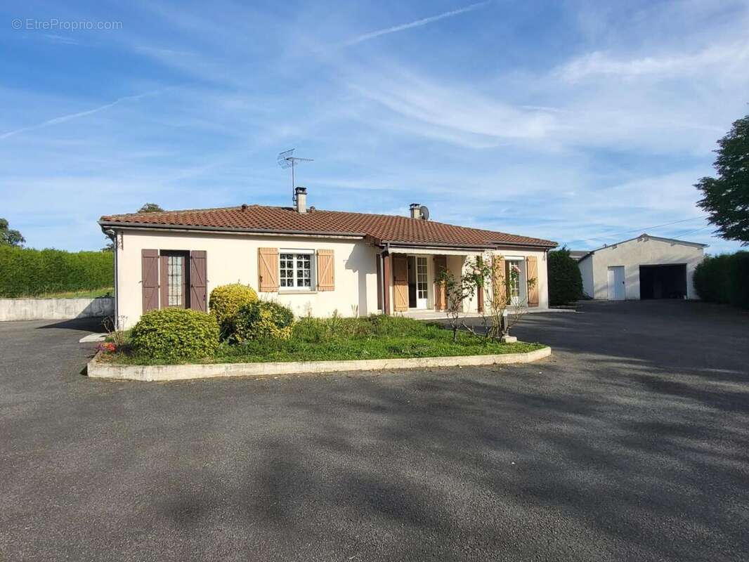 Photo 9 - Maison à SAULGOND