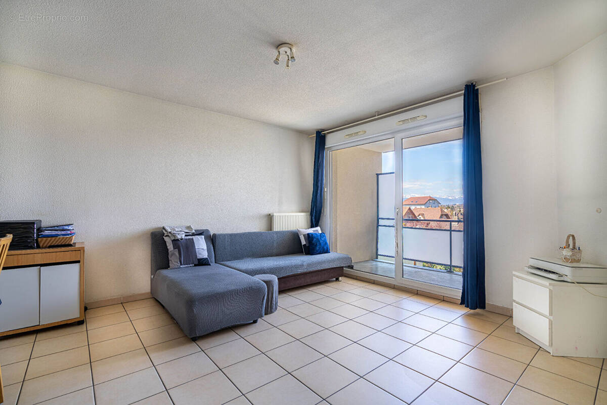 Appartement à AMBILLY