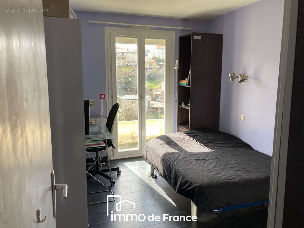 Maison à LE MONASTERE