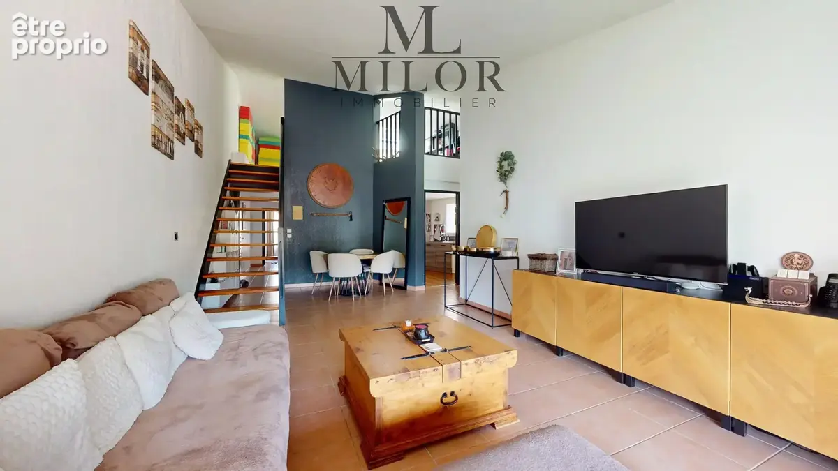 Saint-martin-du-var – dernier étage, 5 pièces avec mezzanine et deux balcons - photo 3
