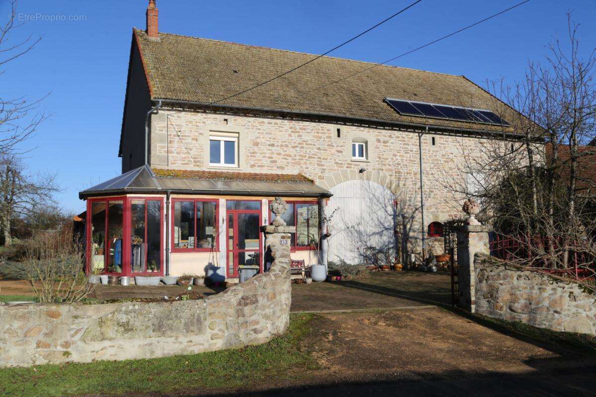 Maison à AUXY