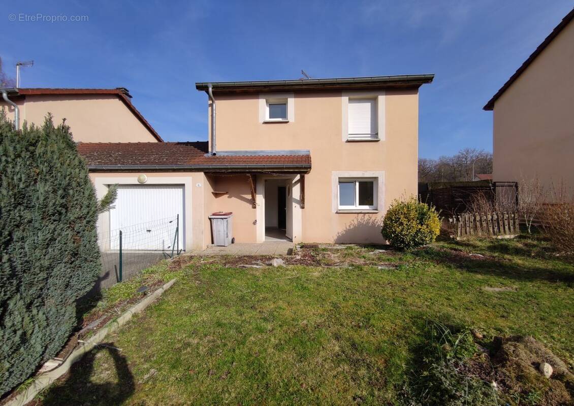 Maison à SAINT-SAUVEUR