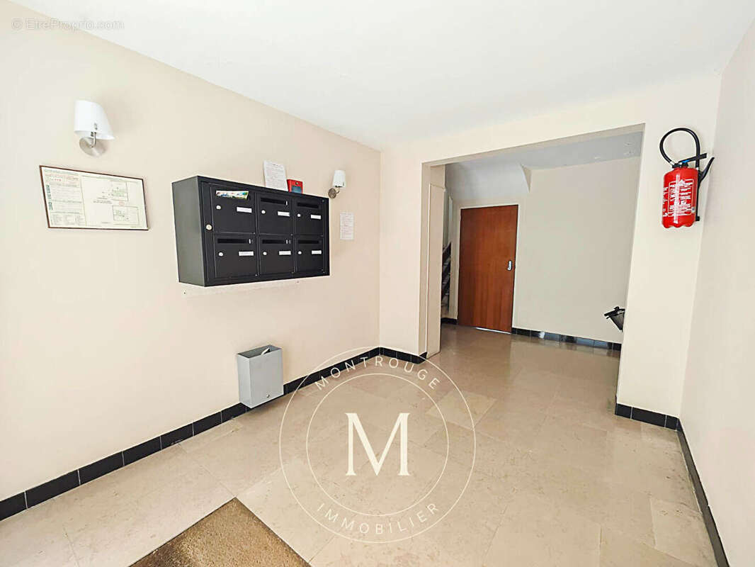 Commerce à MONTROUGE