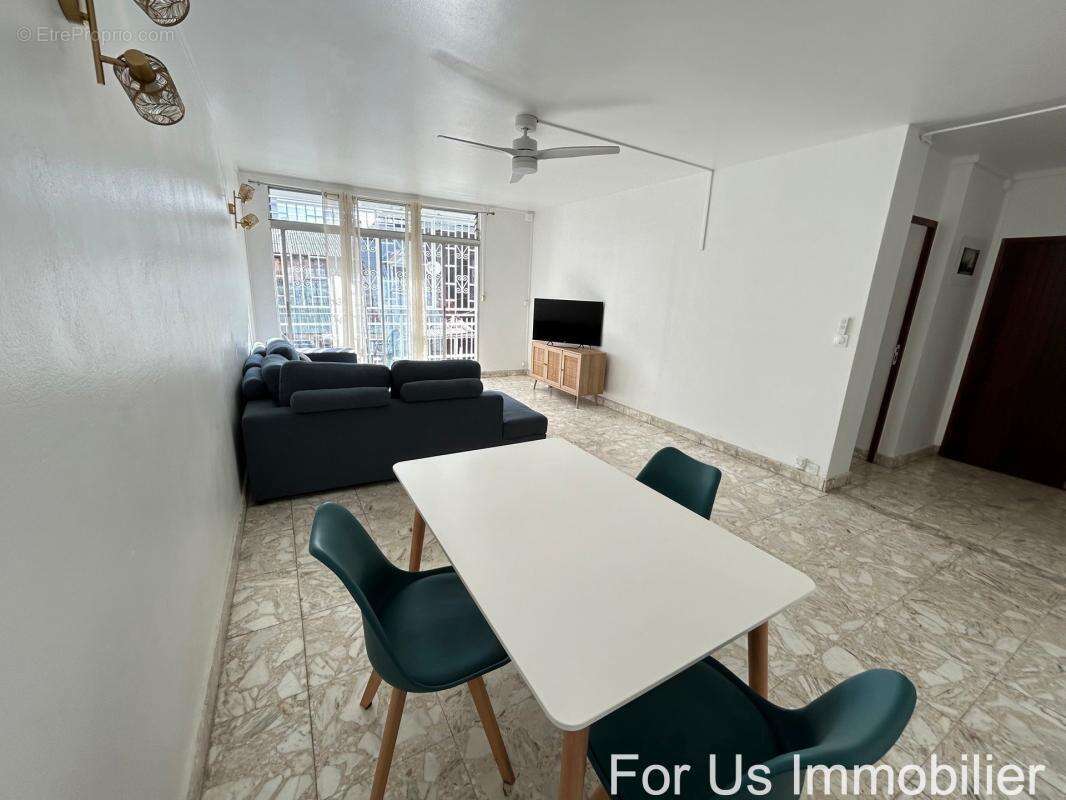 Appartement à POINTE-A-PITRE