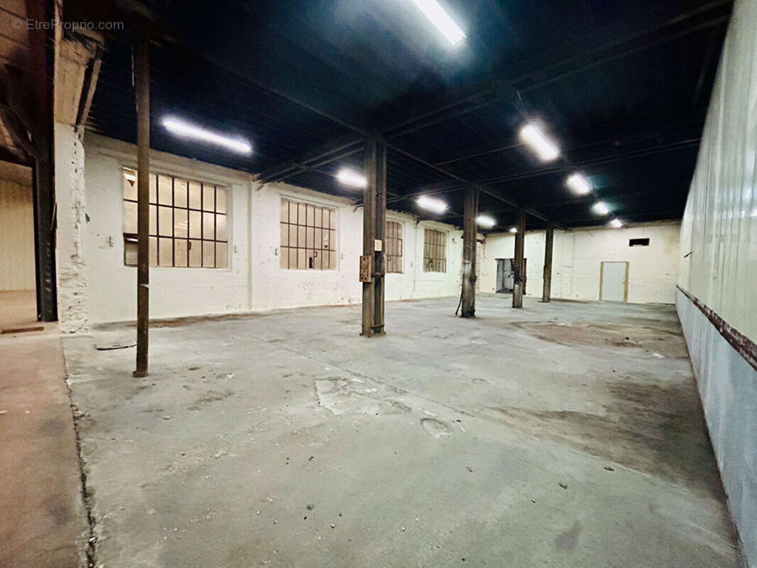 Commerce à SAINT-ERME-OUTRE-ET-RAMECOURT