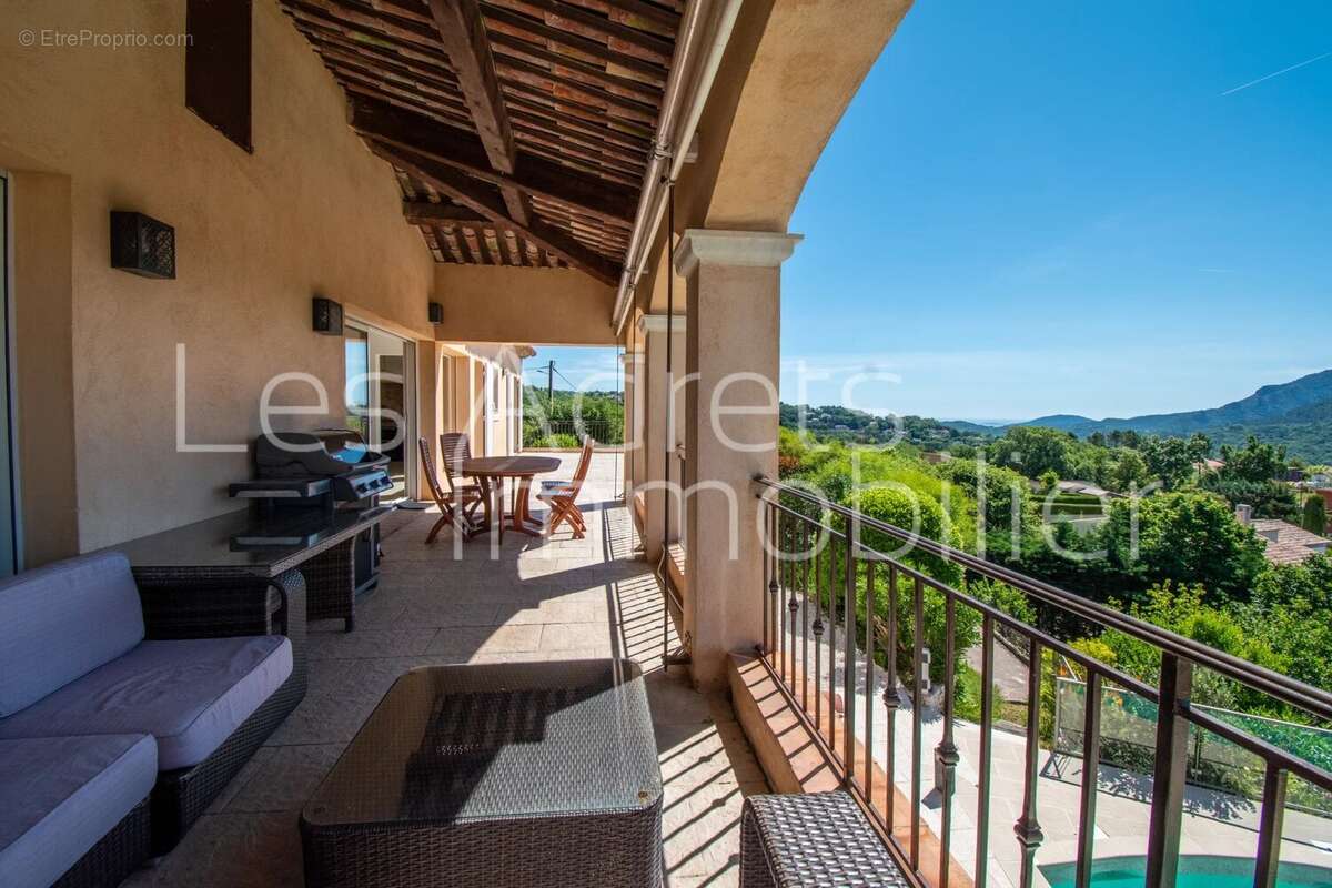 Maison à LES ADRETS-DE-L&#039;ESTEREL