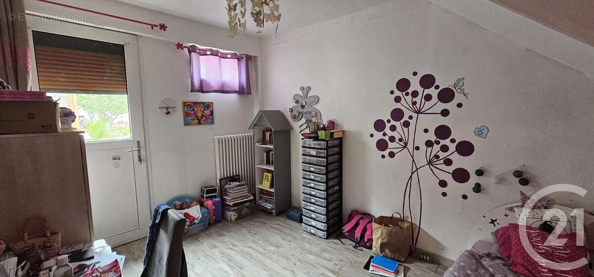 Maison à ALLUYES