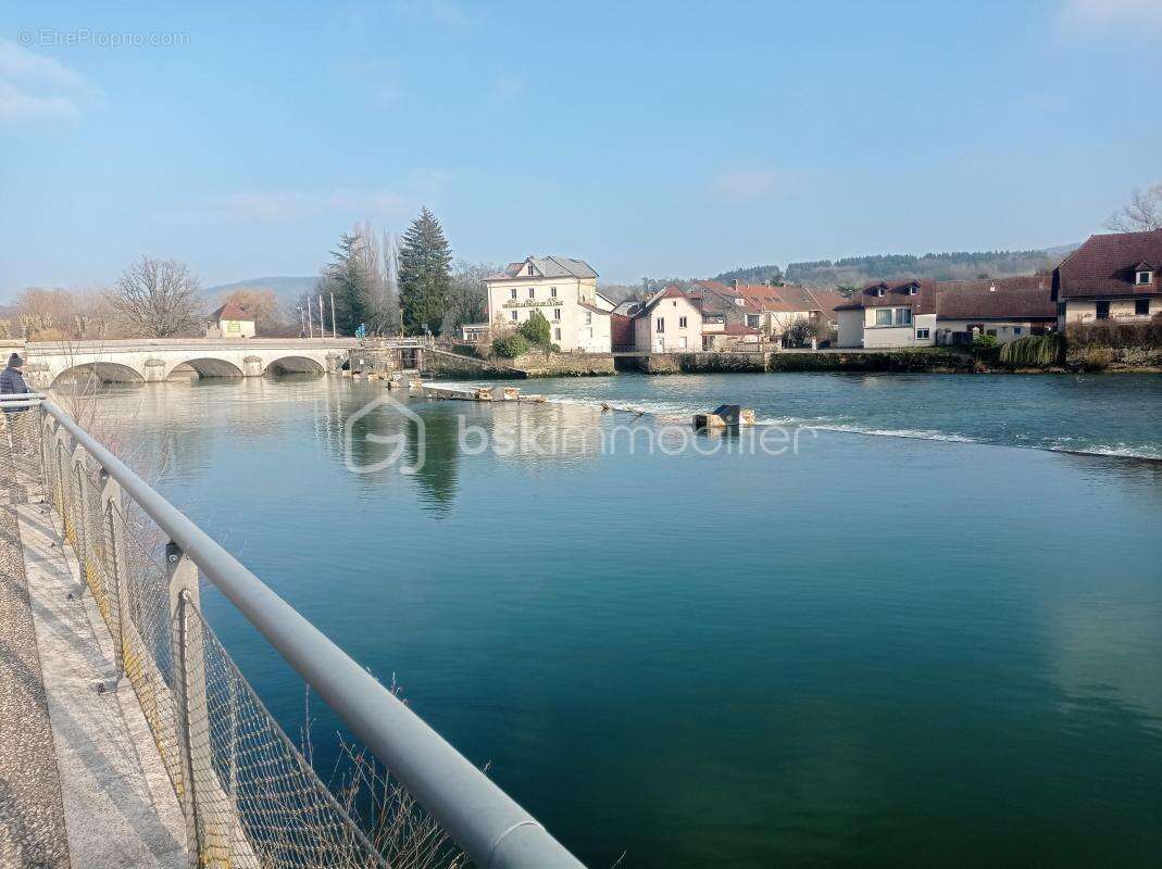 Appartement à QUINGEY