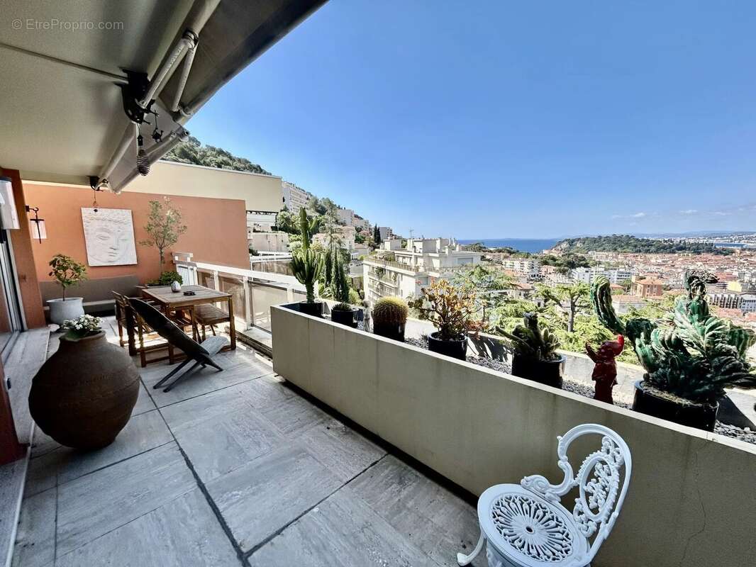 Appartement à NICE