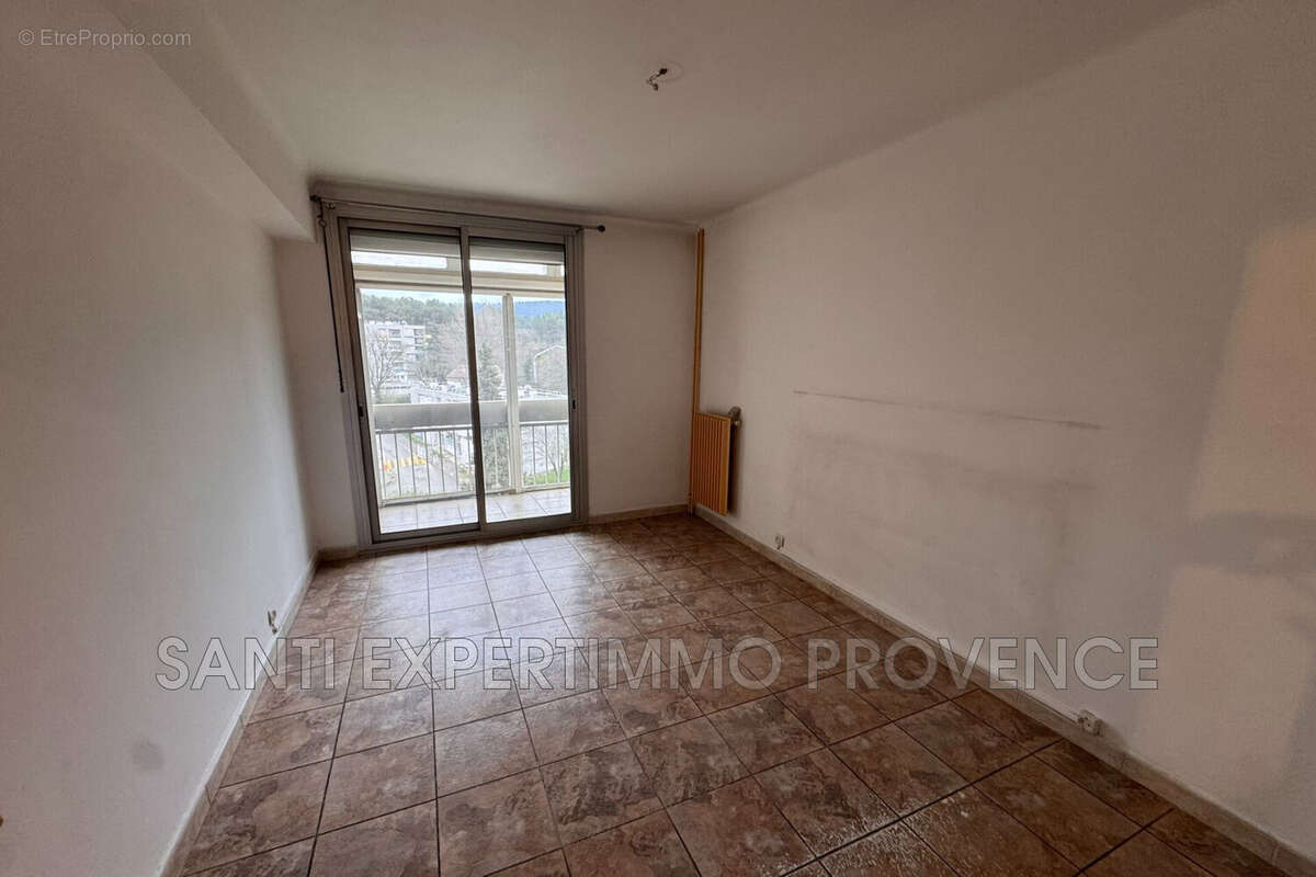 Appartement à AUBAGNE