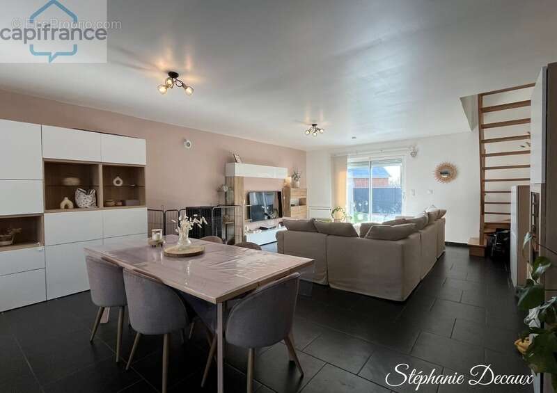  À VENDRE – Pavillon récent  – 105 m² – 3 chambres – Semi plain-pied – DPE B – Jardin – Cour - photo 2
