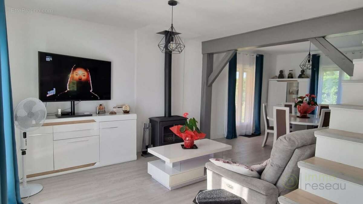 Maison 107 m² à Etelfay  - photo 3