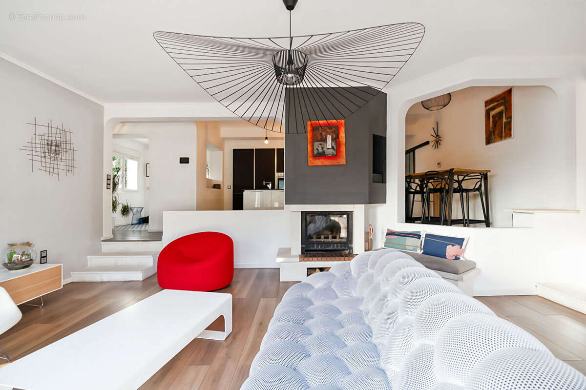Maison à BOUC-BEL-AIR