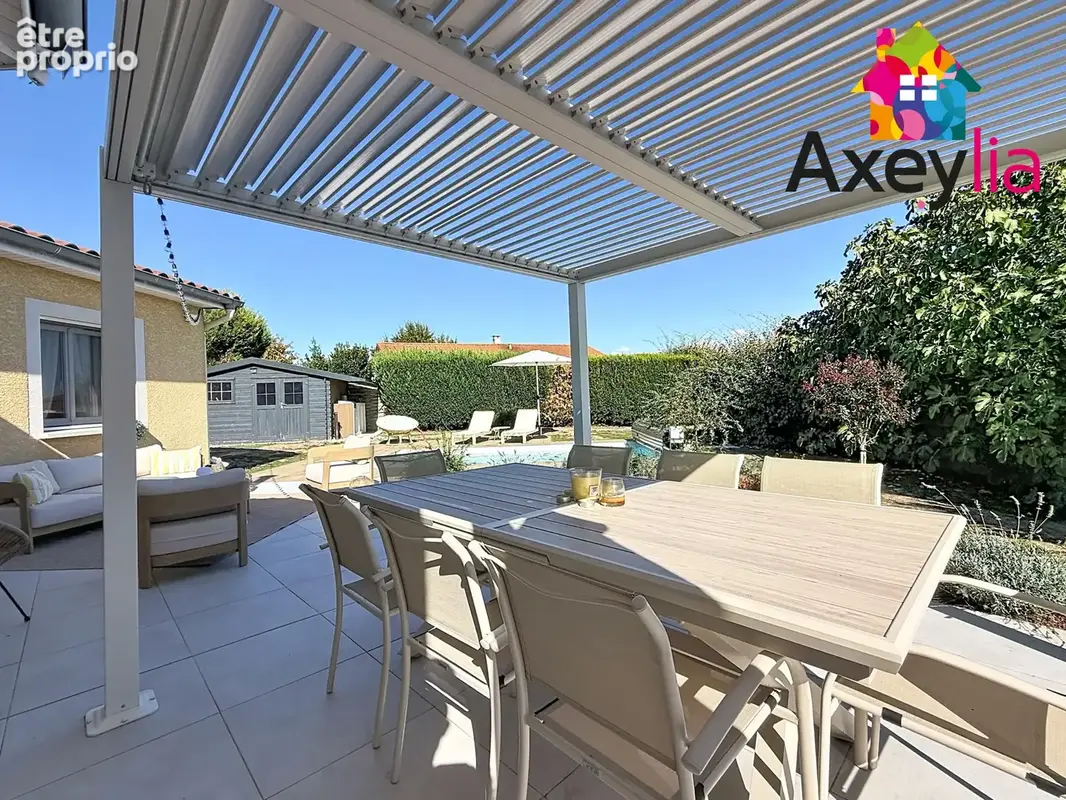 A vendre - mably - maison de plain-pied avec 3 chambres, terrain, pergola et piscine - photo 5