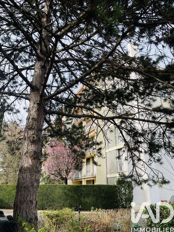 Photo 9 - Appartement à SAINT-JULIEN-LES-VILLAS