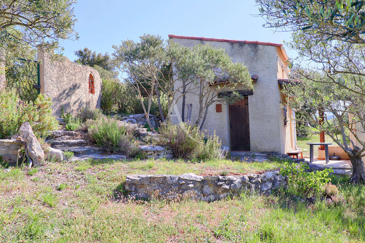 Maison à ESPARRON-DE-VERDON