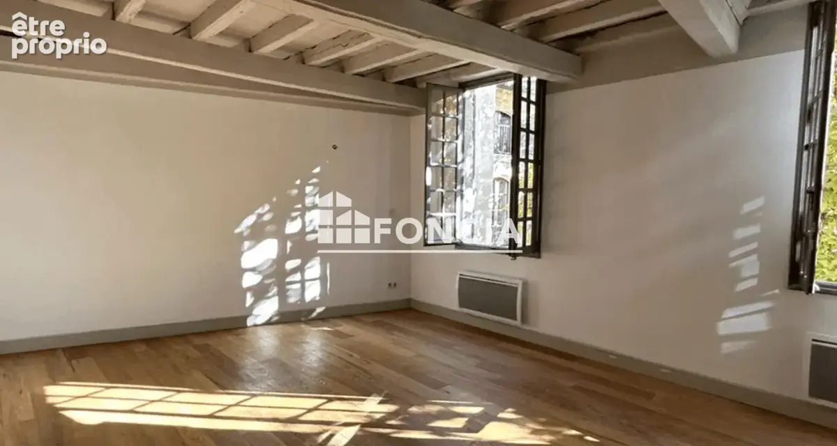 Uzes centre historique bel appartement de 63 m2 - photo 3
