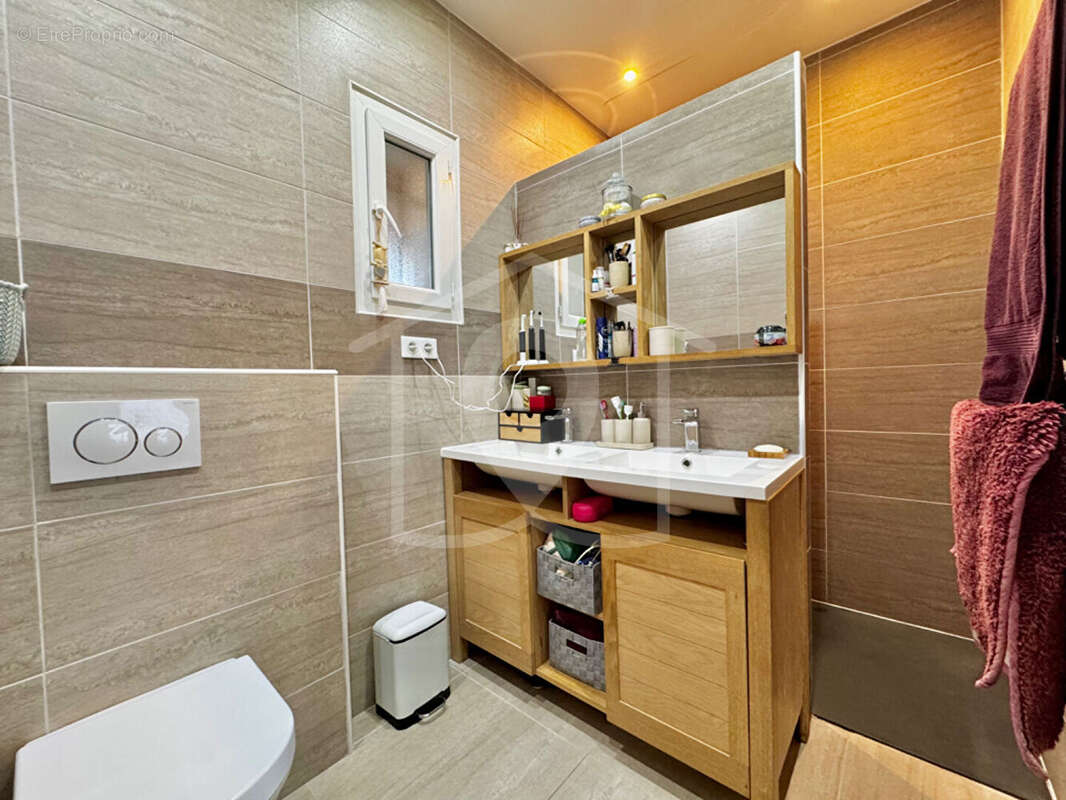 Maison à MONTAUROUX