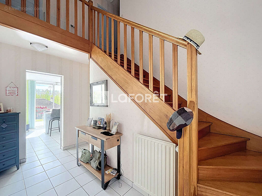 Maison à SAINT-GEORGES-DES-GROSEILLERS